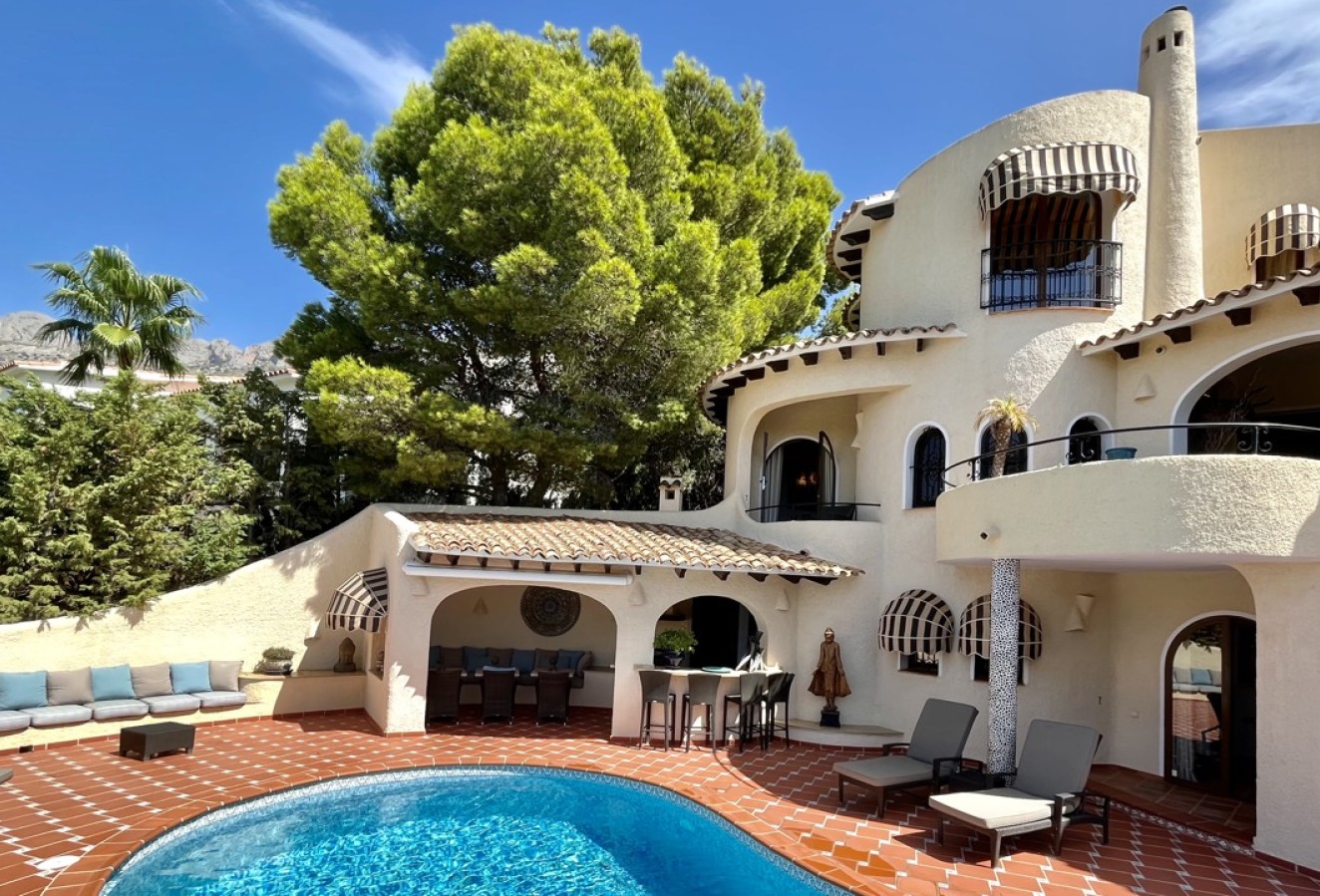 Reventa - Villa - Altea - Urbanizacion