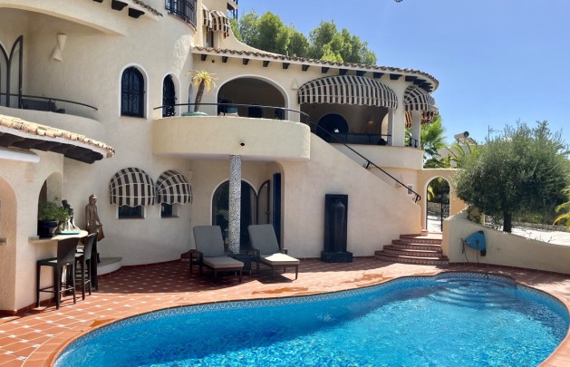 Reventa - Villa - Altea - Urbanizacion