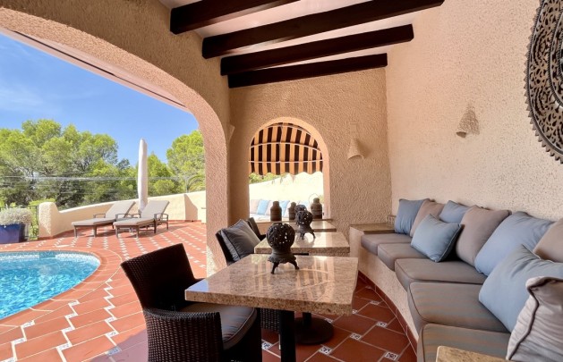 Reventa - Villa - Altea - Urbanizacion