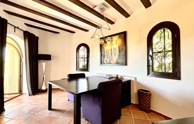 Reventa - Villa - Altea - Urbanizacion