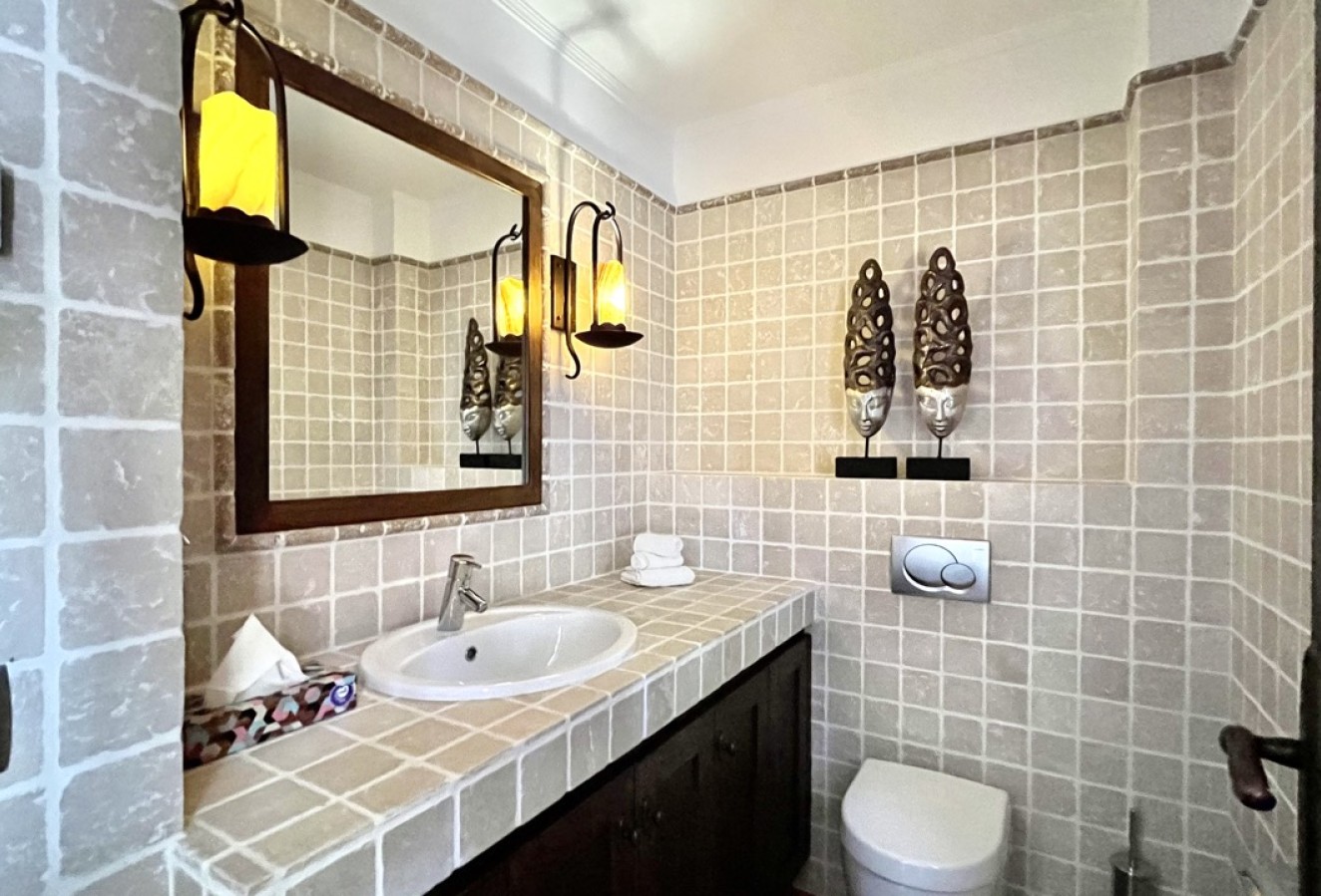 Reventa - Villa - Altea - Urbanizacion