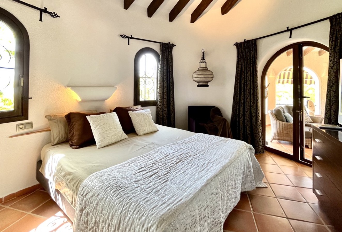 Reventa - Villa - Altea - Urbanizacion