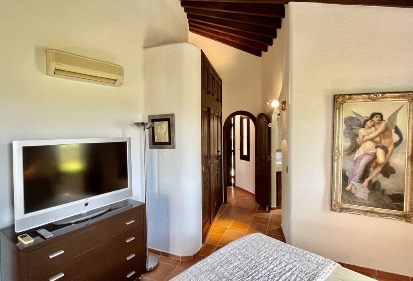 Reventa - Villa - Altea - Urbanizacion