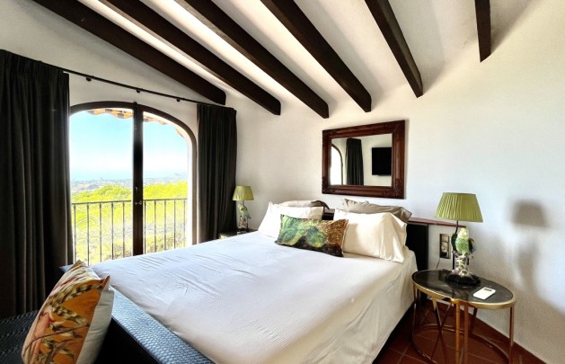 Reventa - Villa - Altea - Urbanizacion