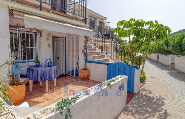 Alquiler a corto plazo - Apartamento / piso - Albir - Centro