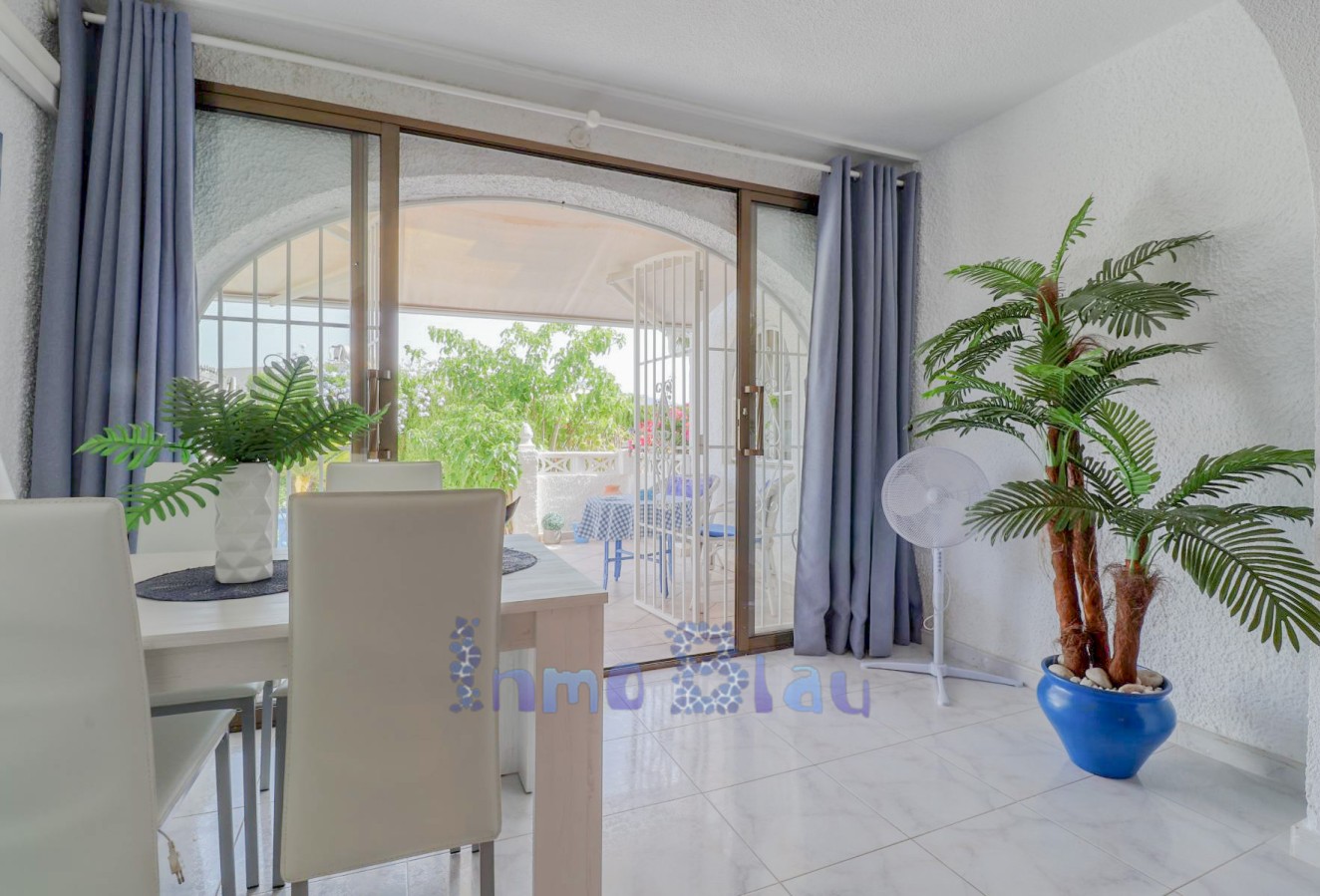 Alquiler a corto plazo - Apartamento / piso - Albir - Centro