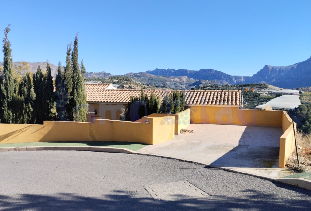 Reventa - Villa - Polop - Urbanizacion