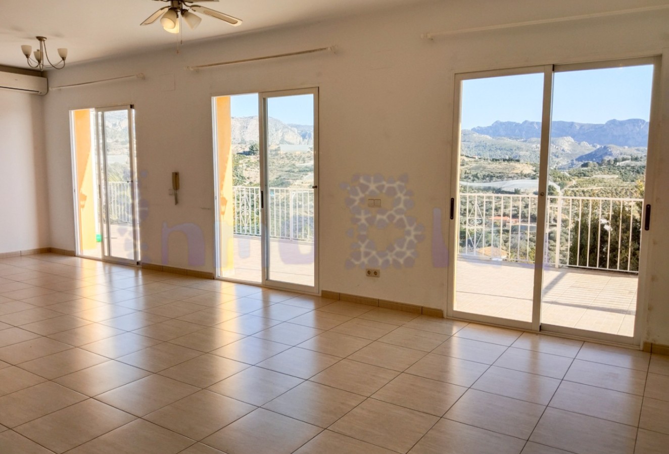 Reventa - Villa - Polop - Urbanizacion