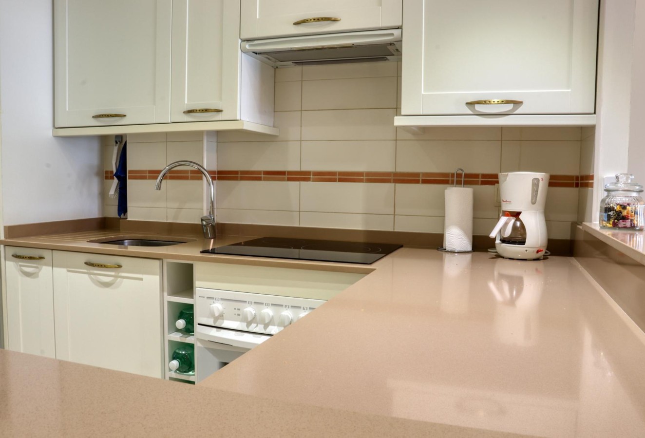 Alquiler a corto plazo - Apartamento / piso - Albir - Centro