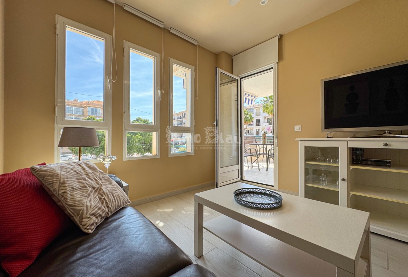 Alquiler a corto plazo - Apartamento / piso - Albir - Centro