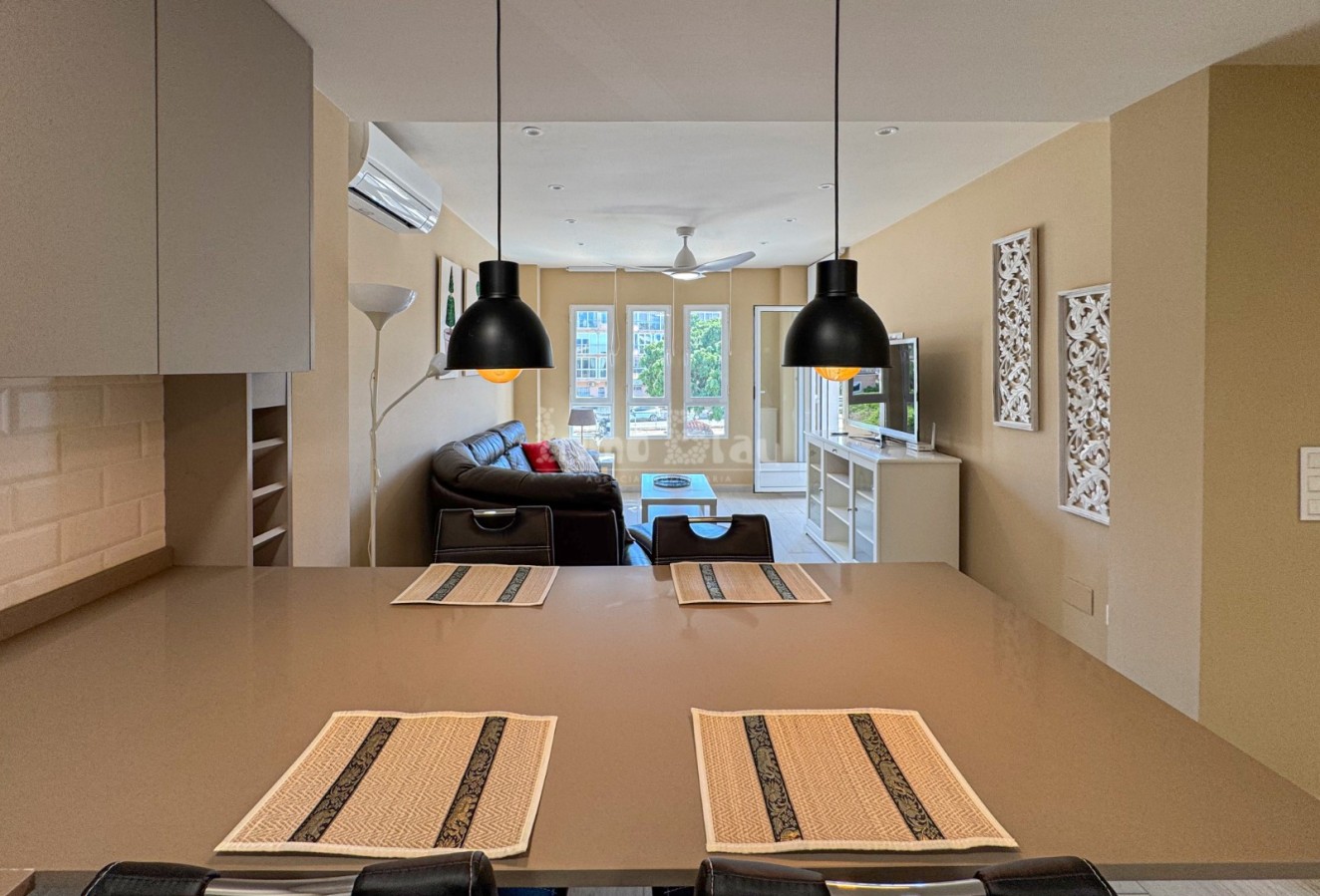 Alquiler a corto plazo - Apartamento / piso - Albir - Centro