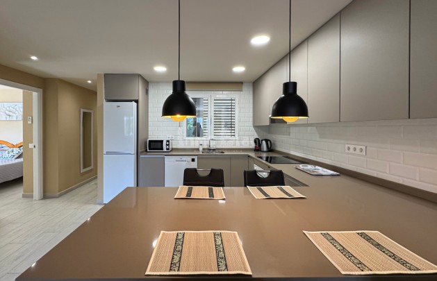 Alquiler a corto plazo - Apartamento / piso - Albir - Centro
