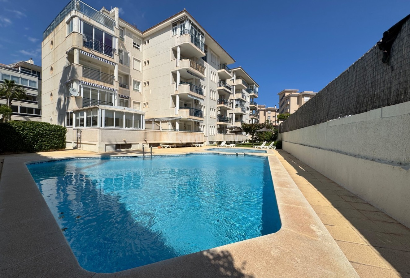 Alquiler a corto plazo - Apartamento / piso - Albir - Centro
