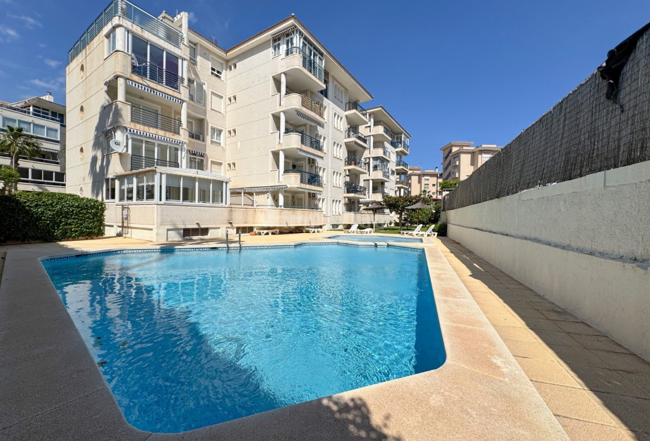 Alquiler a corto plazo - Apartamento / piso - Albir - Centro