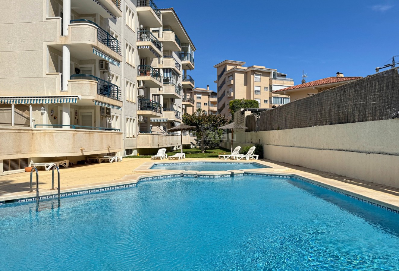 Alquiler a corto plazo - Apartamento / piso - Albir - Centro
