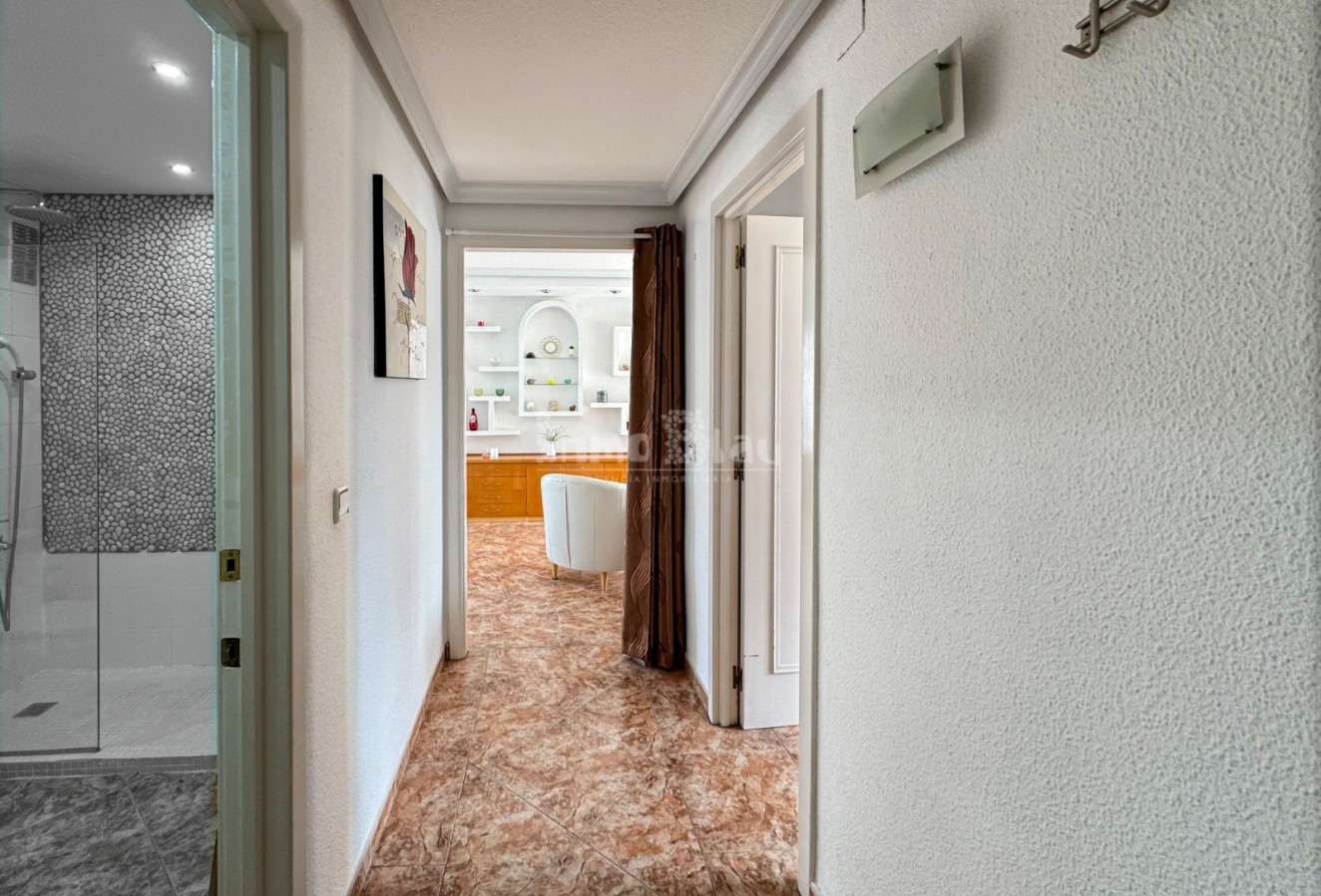 Resale - Apartment / flat - Albir - Centro