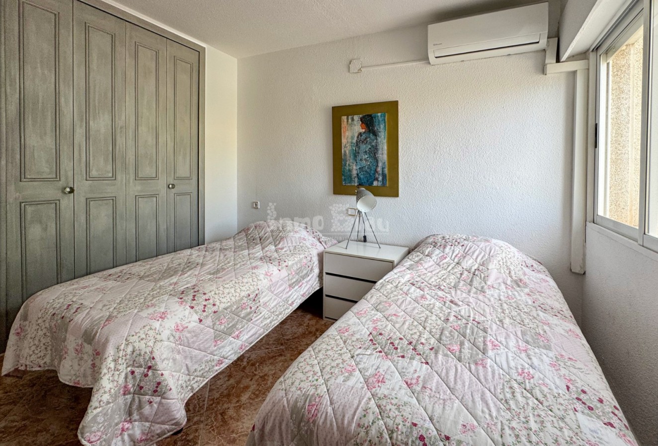 Resale - Apartment / flat - Albir - Centro