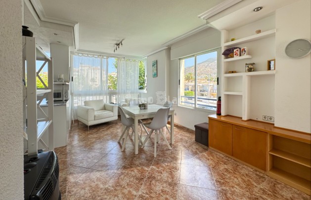 Resale - Apartment / flat - Albir - Centro