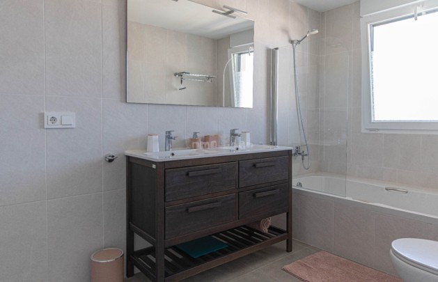 Sale - Villa - Albir