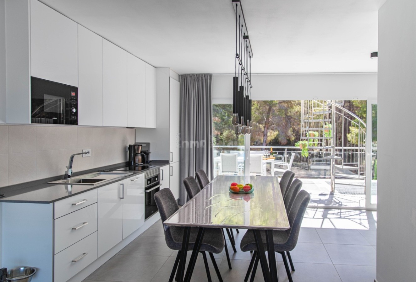 Sale - Villa - Albir