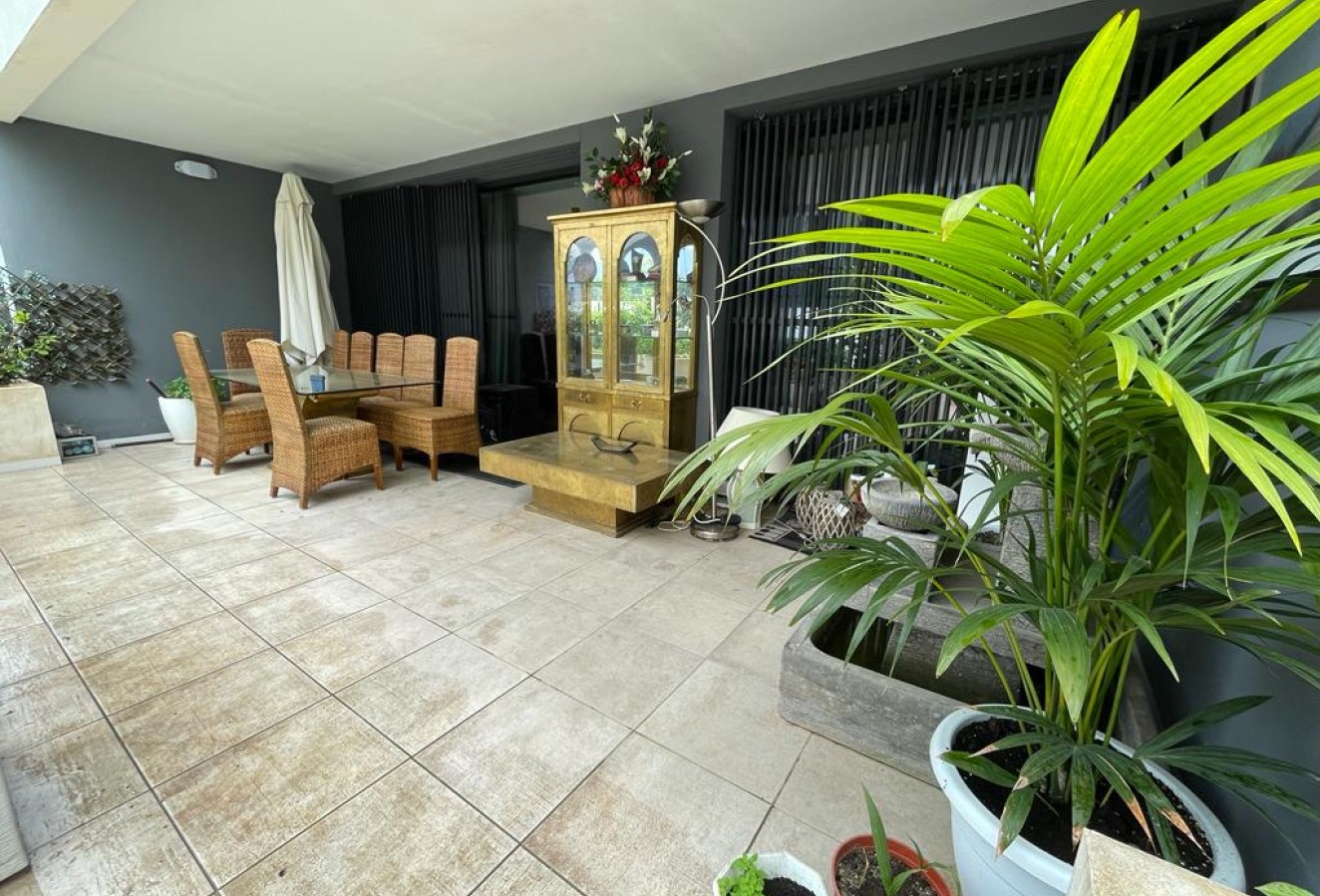 Resale - Apartment / flat - Albir - Urbanizacion