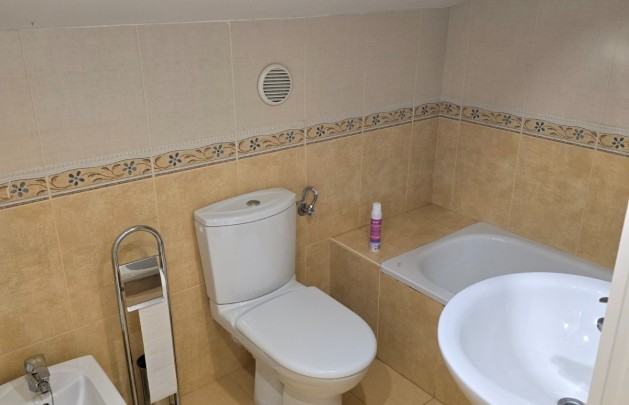 Alquiler a corto plazo - Apartamento / piso - Albir - Centro