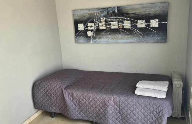 Alquiler a corto plazo - Apartamento / piso - Albir - Centro