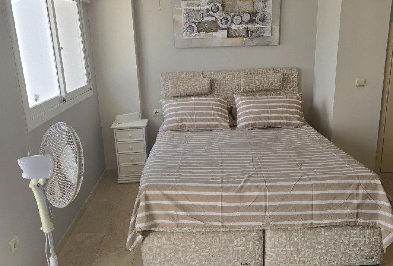 Alquiler a corto plazo - Apartamento / piso - Albir - Centro