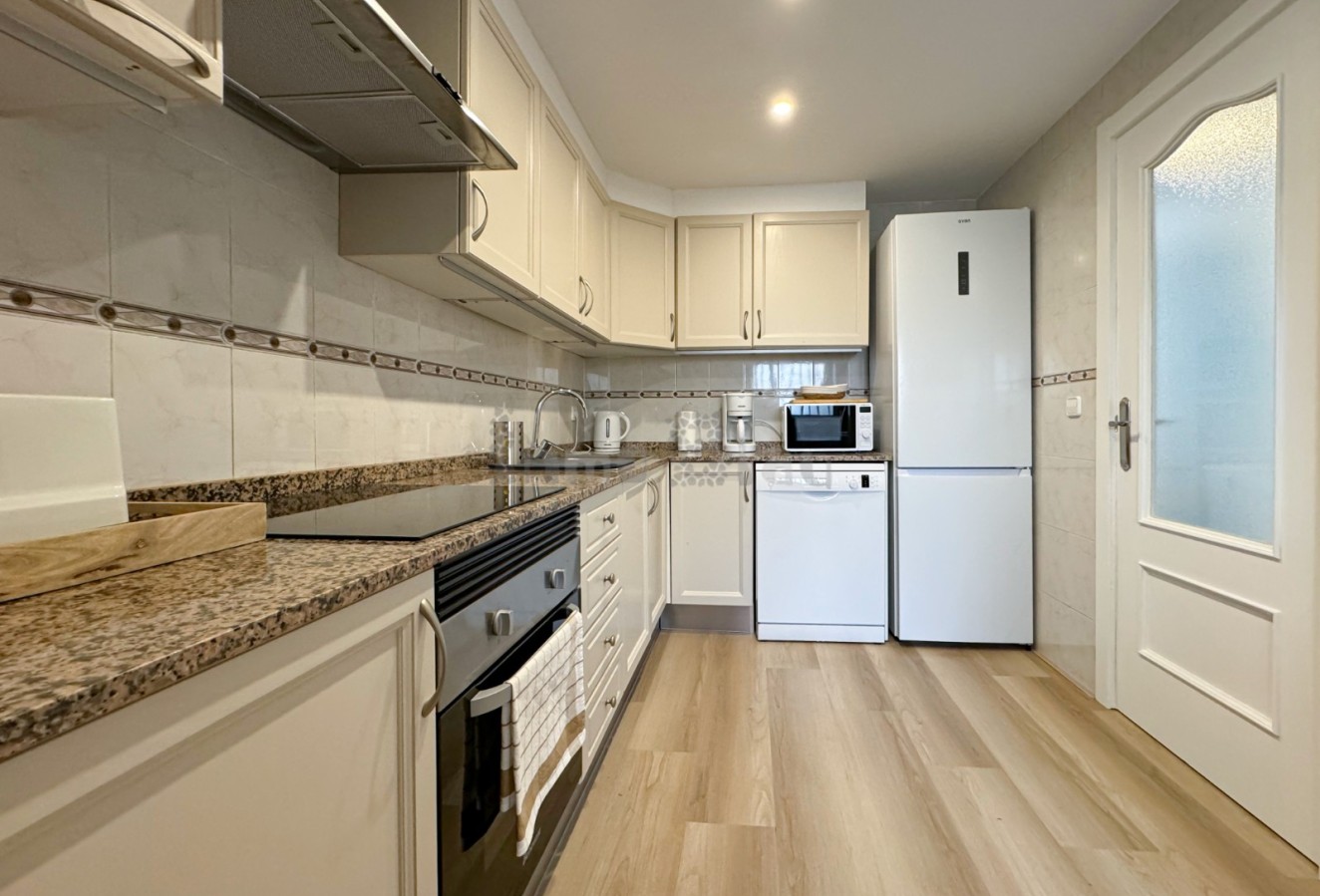 Alquiler a corto plazo - Apartamento / piso - Albir