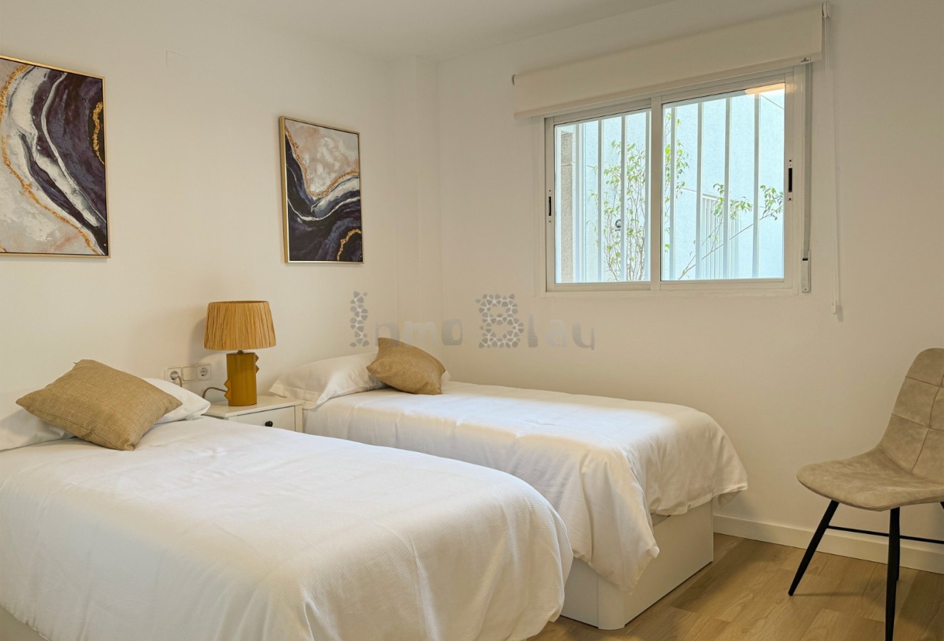 Alquiler a corto plazo - Apartamento / piso - Albir