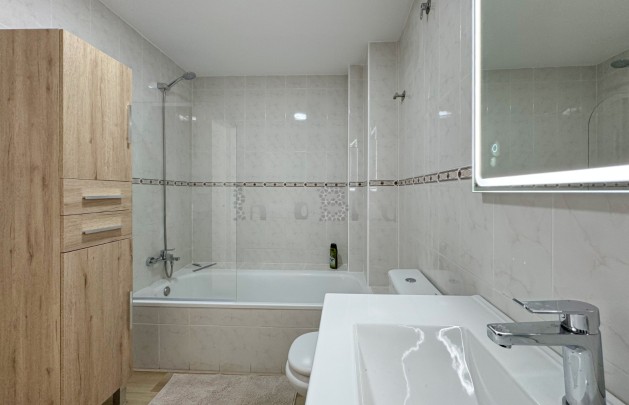 Alquiler a corto plazo - Apartamento / piso - Albir