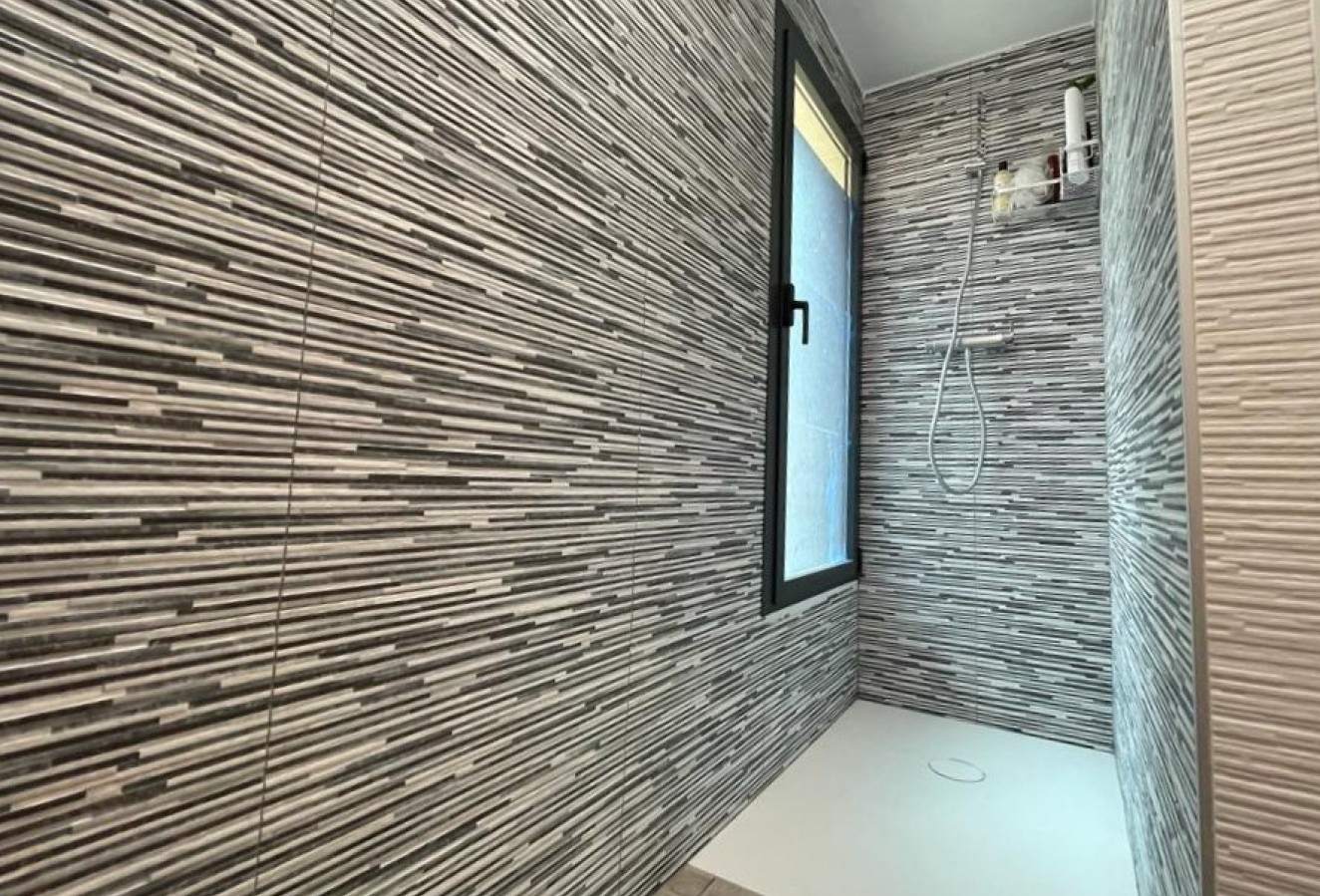 Resale - Apartment / flat - Albir - Urbanizacion
