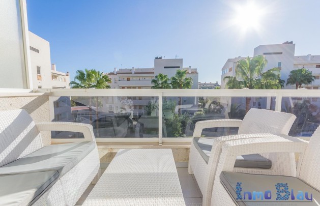Sale - Apartment / flat - Albir
