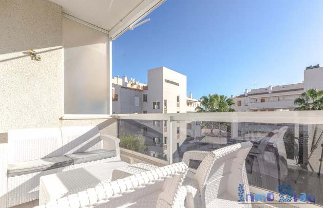 Sale - Apartment / flat - Albir