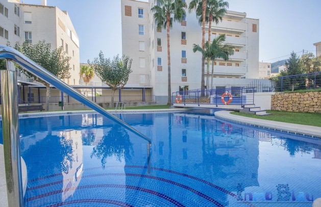 Sale - Apartment / flat - Albir