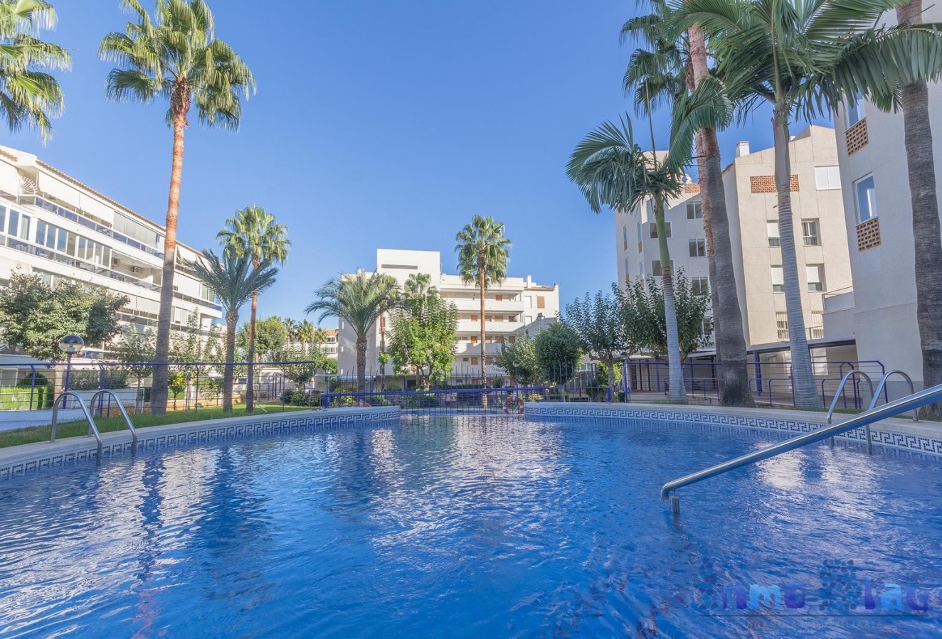 Sale - Apartment / flat - Albir