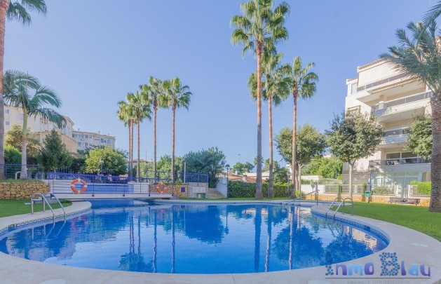 Sale - Apartment / flat - Albir