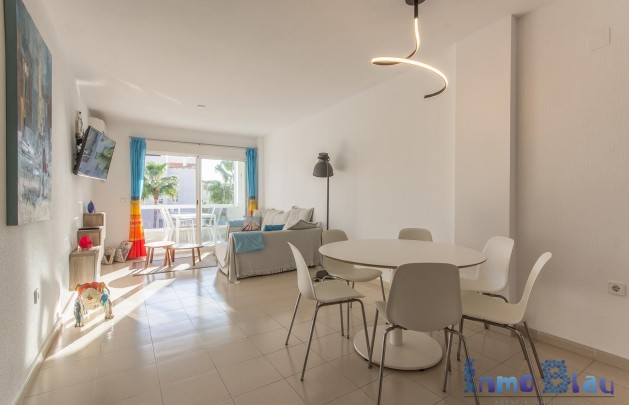 Sale - Apartment / flat - Albir