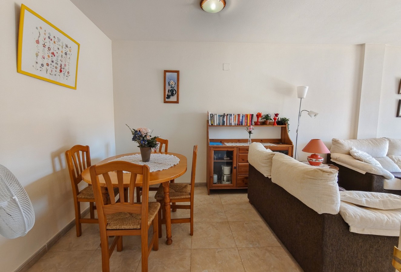 Sale - Apartment / flat - Albir