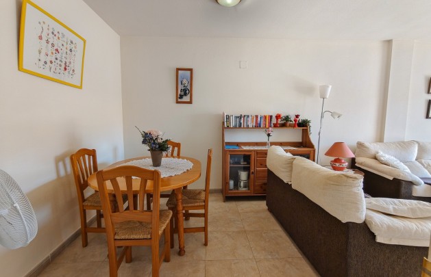 Sale - Apartment / flat - Albir