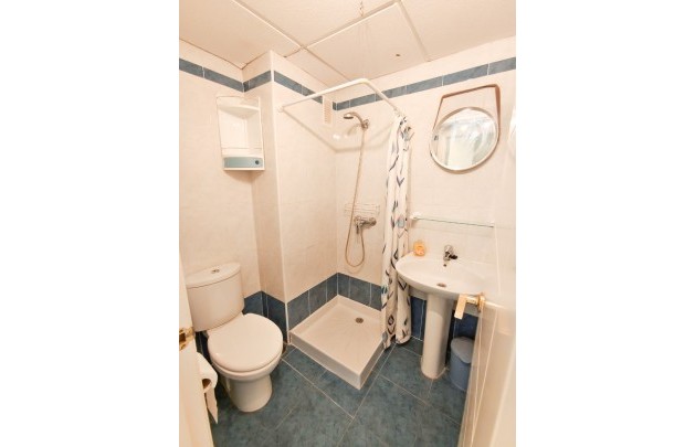 Sale - Apartment / flat - Albir
