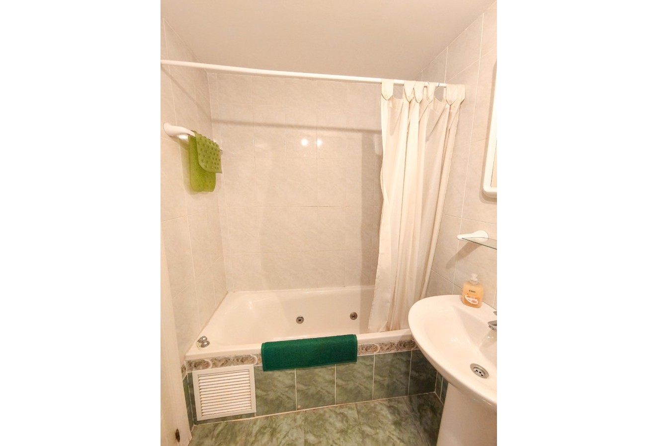 Sale - Apartment / flat - Albir