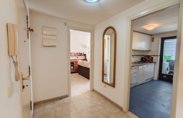 Sale - Apartment / flat - Albir