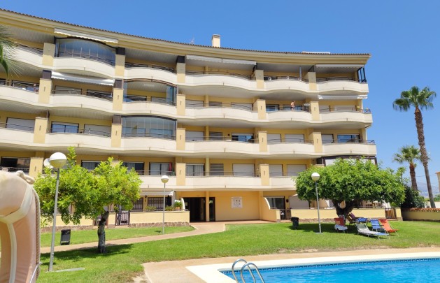 Sale - Apartment / flat - Albir