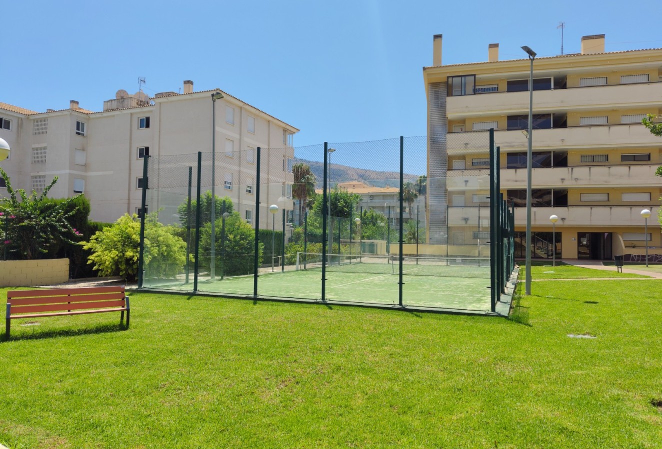 Sale - Apartment / flat - Albir