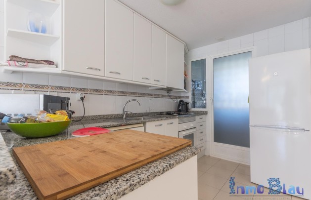 Sale - Apartment / flat - Albir