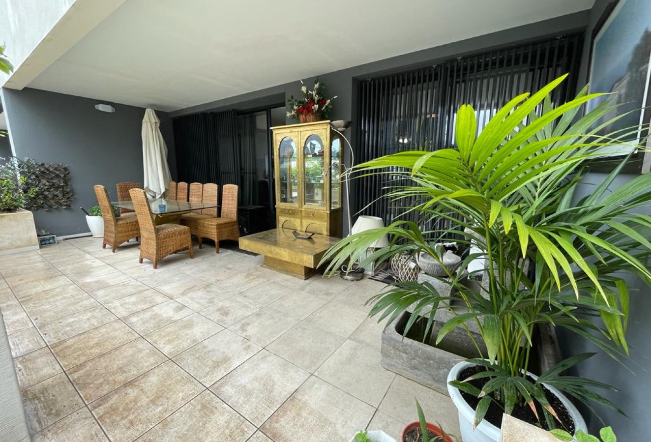 Resale - Apartment / flat - Albir - Urbanizacion