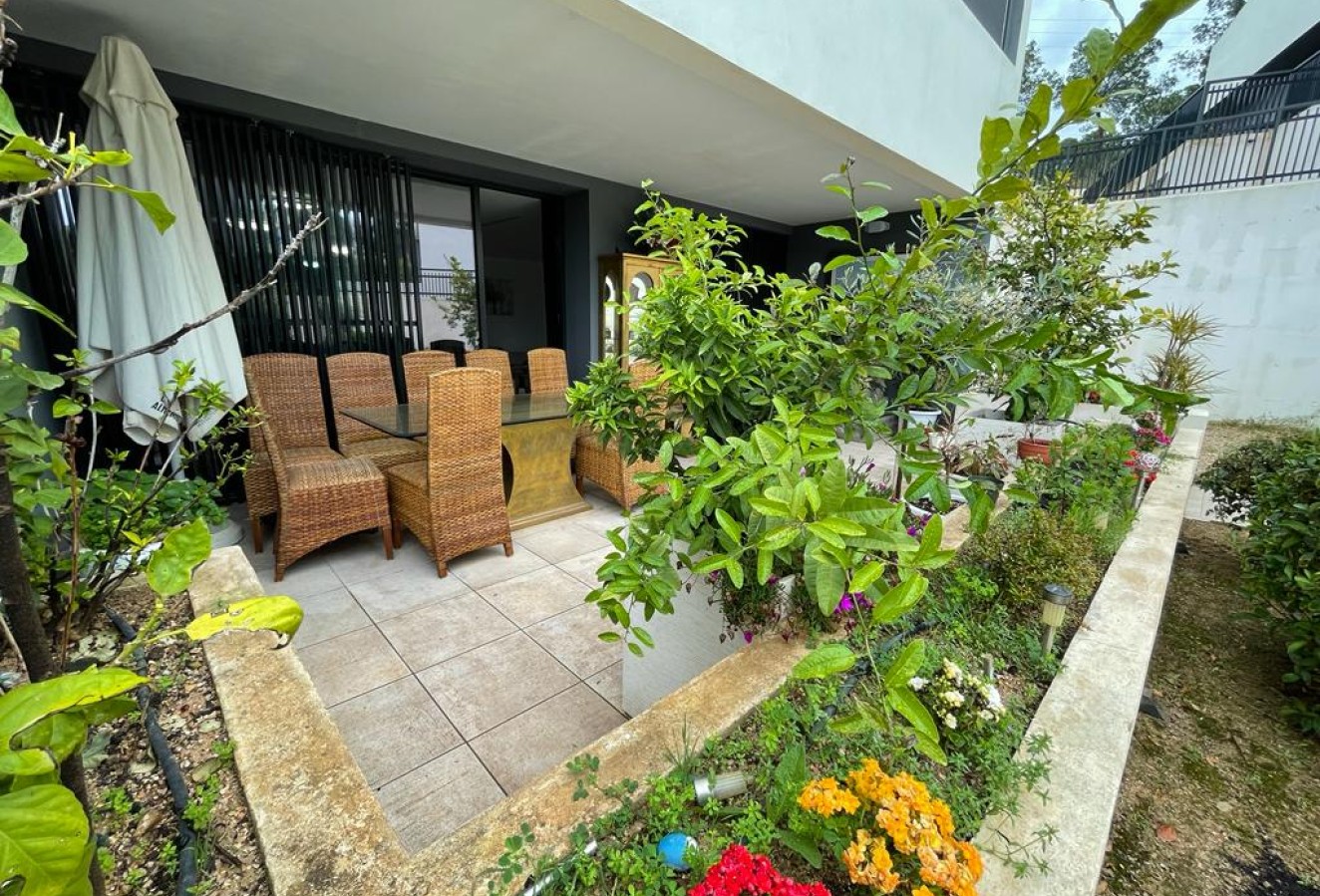 Resale - Apartment / flat - Albir - Urbanizacion