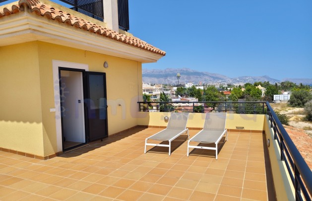 Sale - Penthouse - Albir