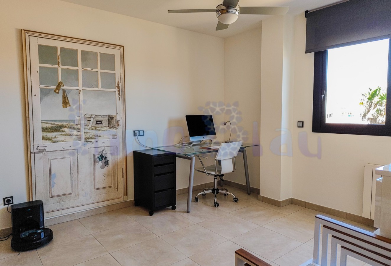 Sale - Penthouse - Albir
